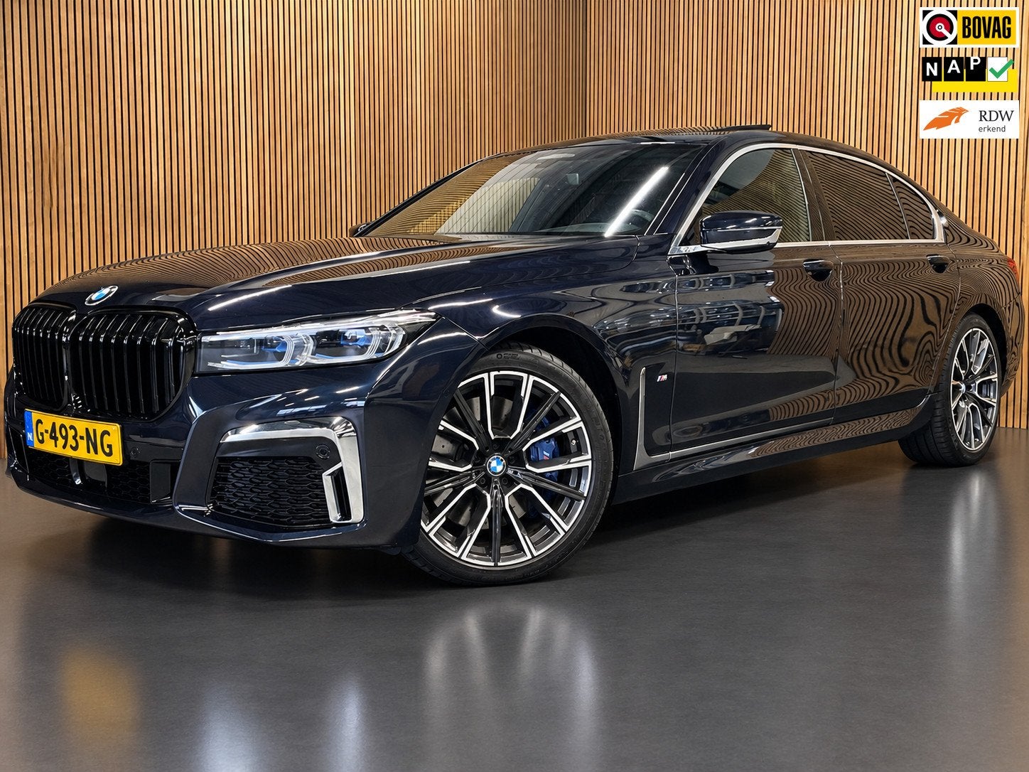 BMW 7-serie 750Ld xDrive High Executive|FULL OPTION|STOELVEN, Auto's, Automaat, Dealer onderhouden, Gebruikt, 2993 cc