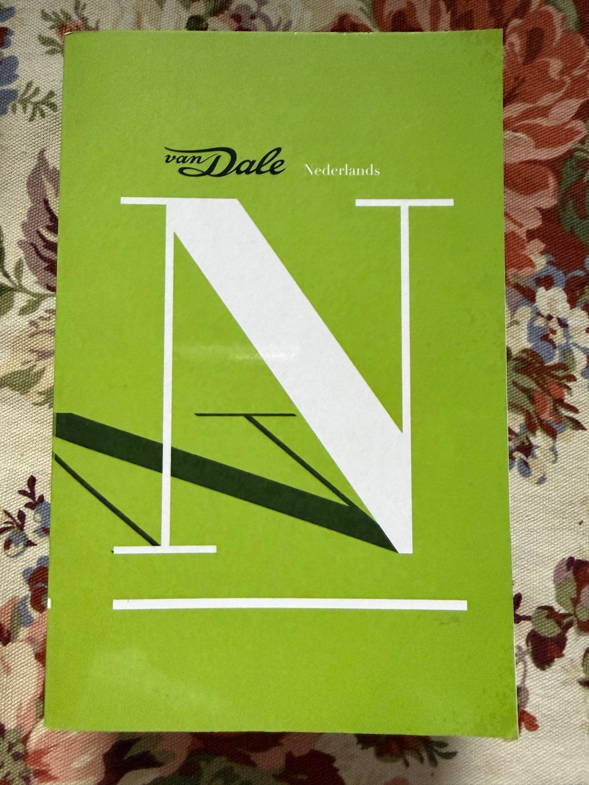 Van Dale Woordenboek Nederlands (Paperback), Ophalen of Verzenden, Zo goed als nieuw, Van Dale, Nederlands