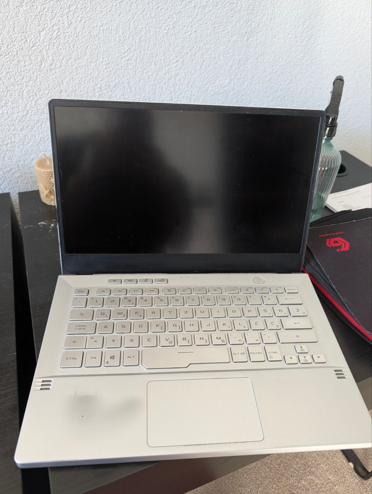 ASUS ROG Zephyrus G14 GA401II-HE150T Gaming Laptop, Computers en Software, Ophalen, AMD Ryzen 7 4800HS, Gebruikt, Met videokaart