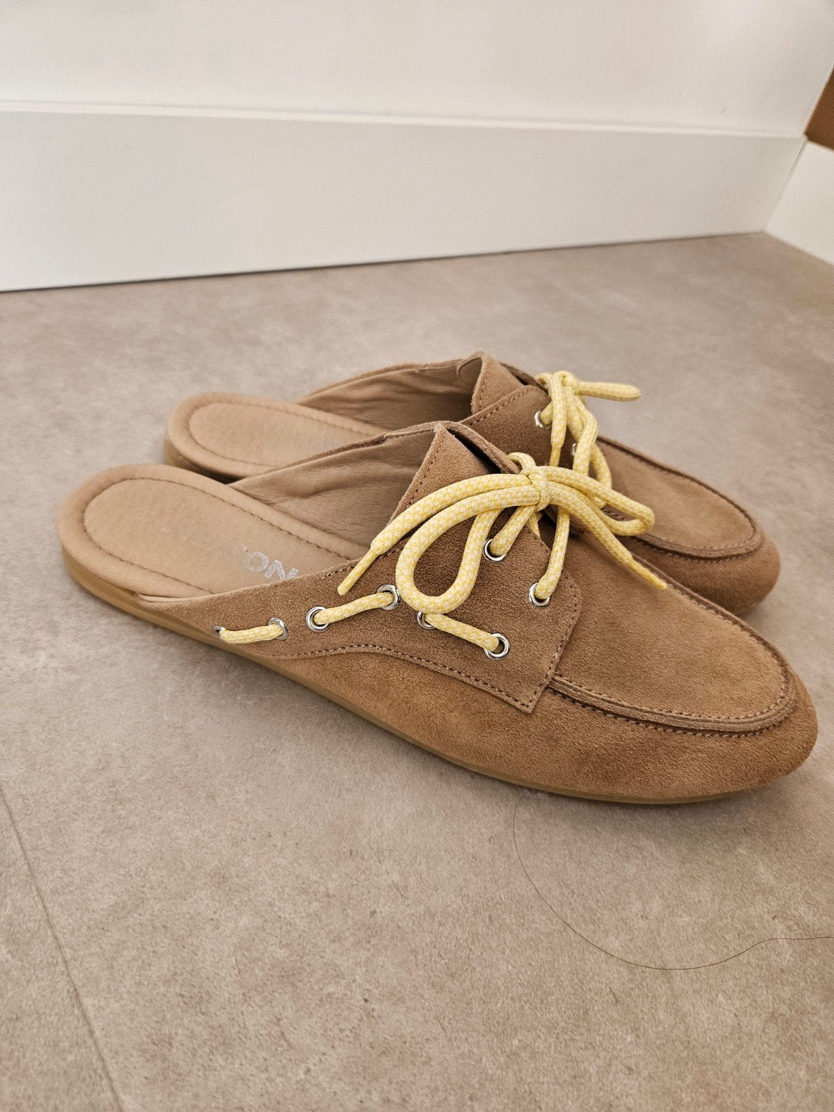 Nelson suède instappers mocassins met veters - Maat 40, Bruin, Instappers, Ophalen of Verzenden, Zo goed als nieuw