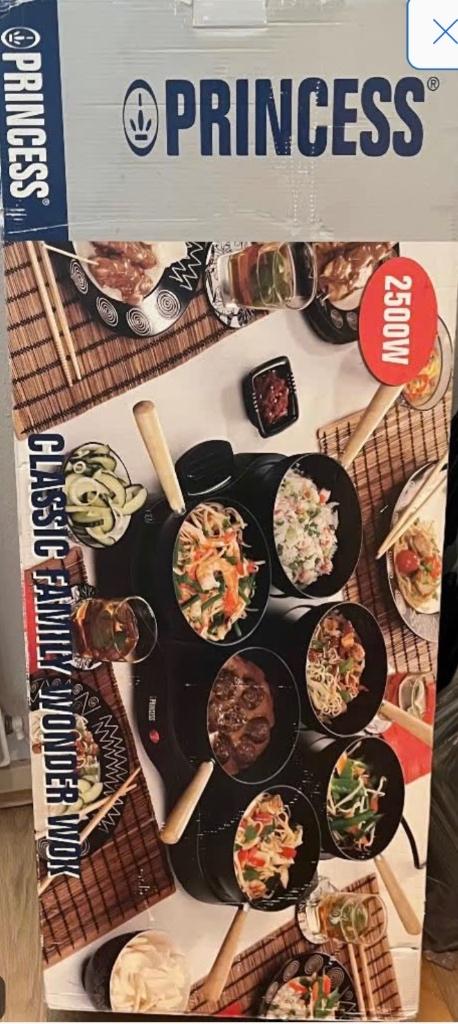 Wok set, Witgoed en Apparatuur, Gourmetstellen, Ophalen, Zo goed als nieuw, 4 t/m 7 personen