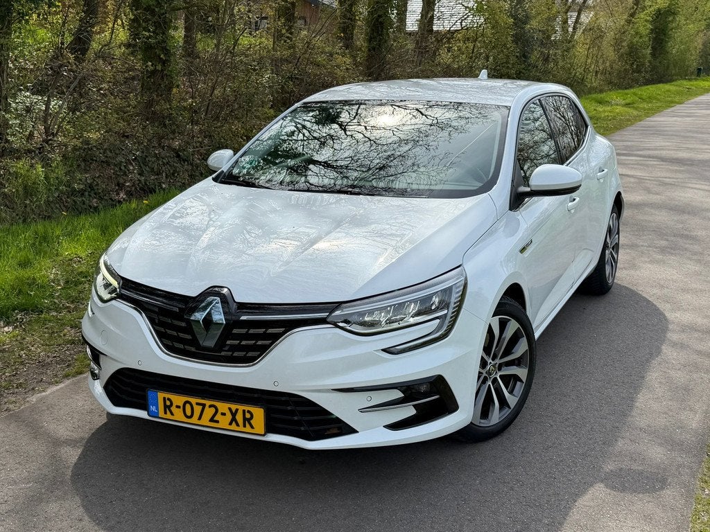 Renault Mégane 1.6 E-Tech Plug-In Hybrid 160 Zen | Automaat, 94 pk, 77 km/l, Gebruikt, 4 cilinders
