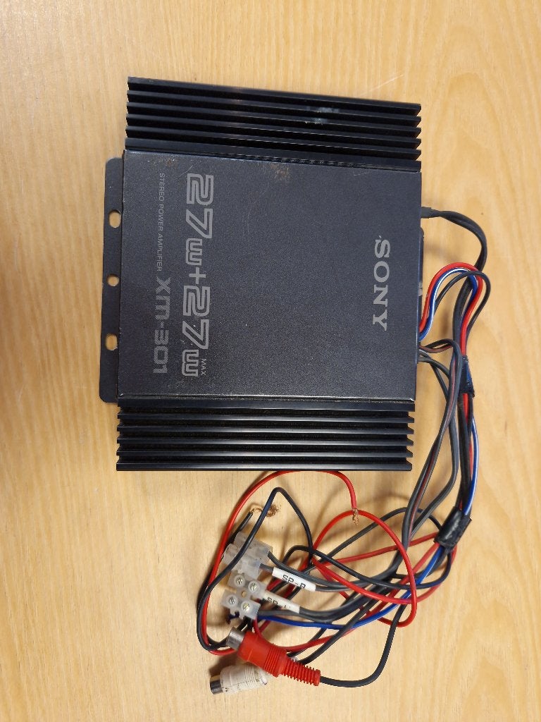 Sony XM-301 vintage autoversterker getest werkend, Auto diversen, Ophalen of Verzenden, Gebruikt