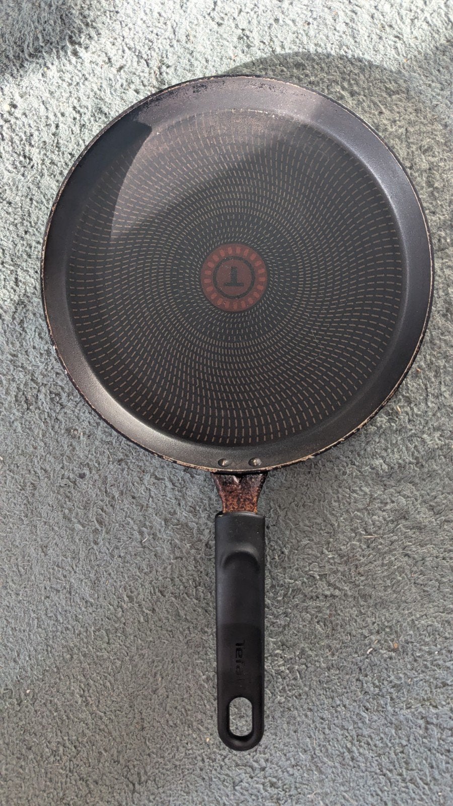 Gebruikte Tefal pannenkoekenpan - 26 cm, Huis en Inrichting, Keuken | Potten en Pannen, Pannenkoekenpan, Antiaanbaklaag, Aluminium
