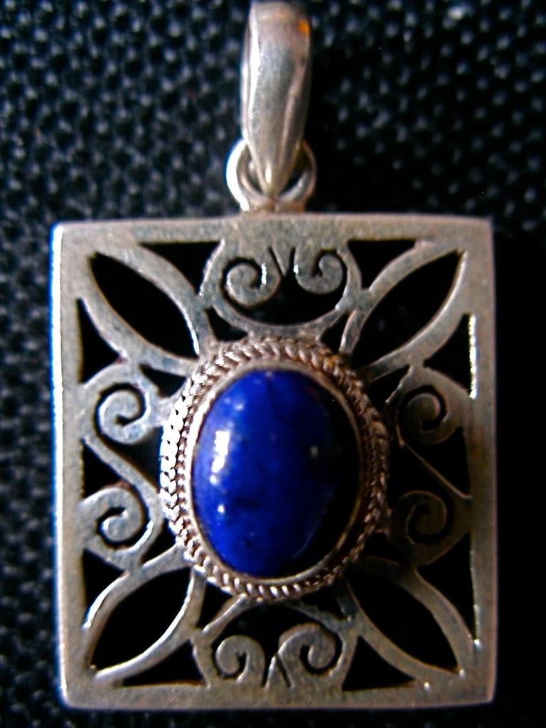 Zilveren 925 zilver kettinghanger opengewerkt + lapis lazuli, Nieuw, Met edelsteen, Zilver, Verzenden