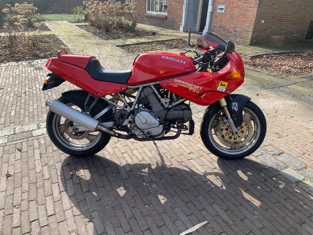 Ducati 750 SS SuperSport NUDA, 750 cc, 2 cilinders, Motorrijbewijs A, Super Sport