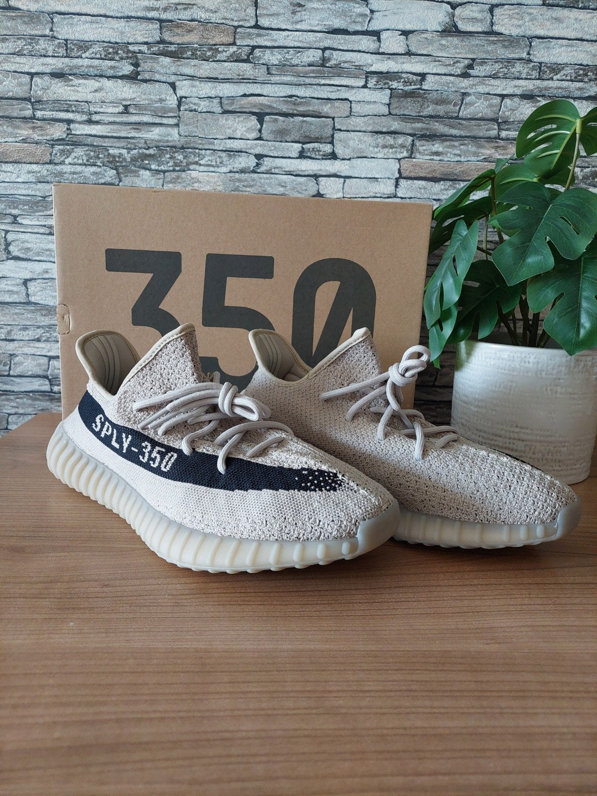 Yeezy Boost 350 / 47 1/3, Kleding | Heren, Schoenen, Overige kleuren, Nieuw, Ophalen of Verzenden, Sneakers of Gympen