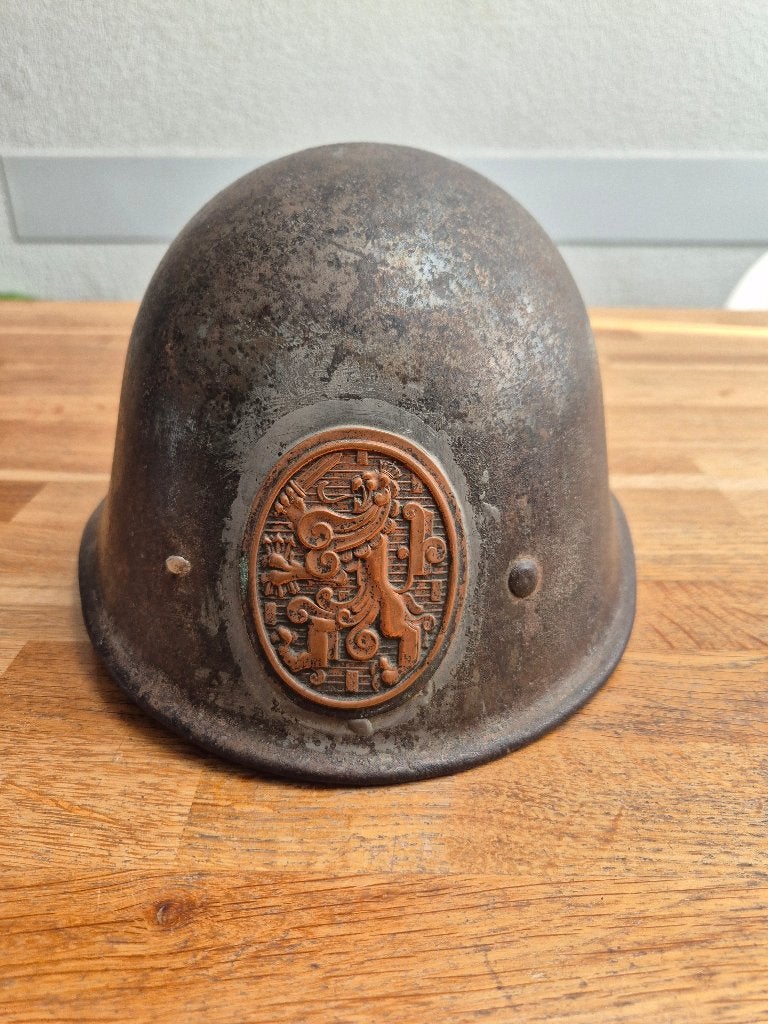 Nederlandse M27 helmschaal, Ophalen of Verzenden, Nederland, Overige typen
