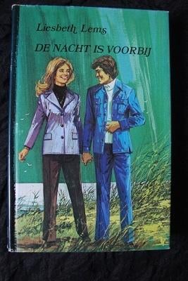 DE NACHT IS VOORBIJ   Liesbeth Lems, Boeken, Ophalen of Verzenden, Gelezen