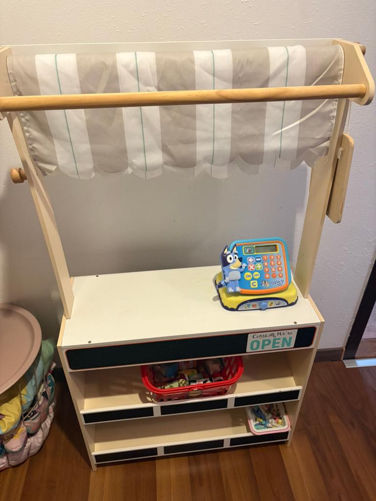 speelwinkel/theater met accessoires, Kinderen en Baby's, Ophalen, Zo goed als nieuw, Jongen of Meisje