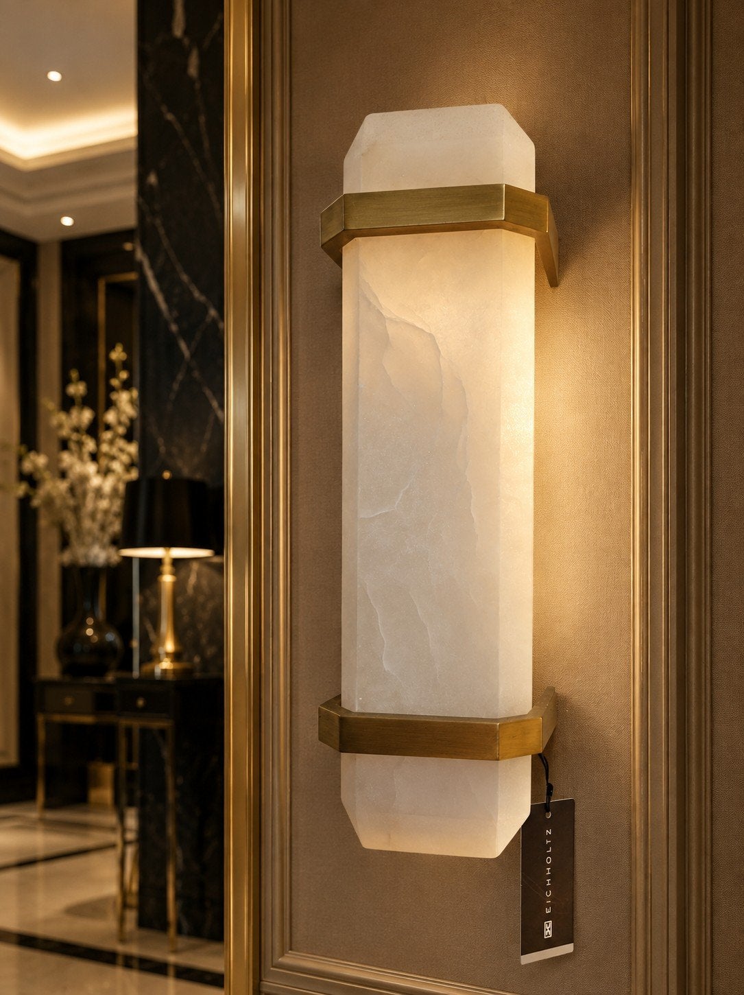 EICHHOLTZ NIEUW Wandlamp Pandora alabaster antique brass, Overige stijlen, Nieuw, Ophalen of Verzenden, Goud