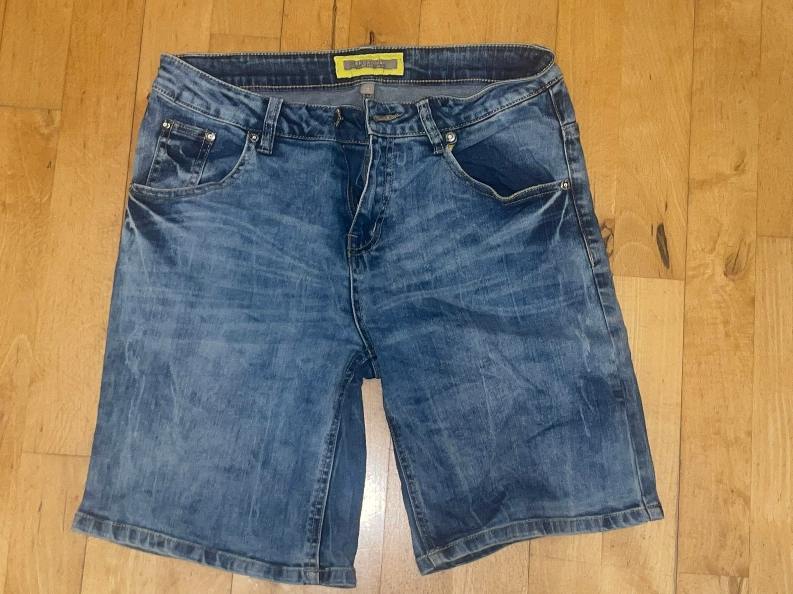 Broadway spijker short maat 164/170, Ophalen of Verzenden, Zo goed als nieuw, Jongen, Broek