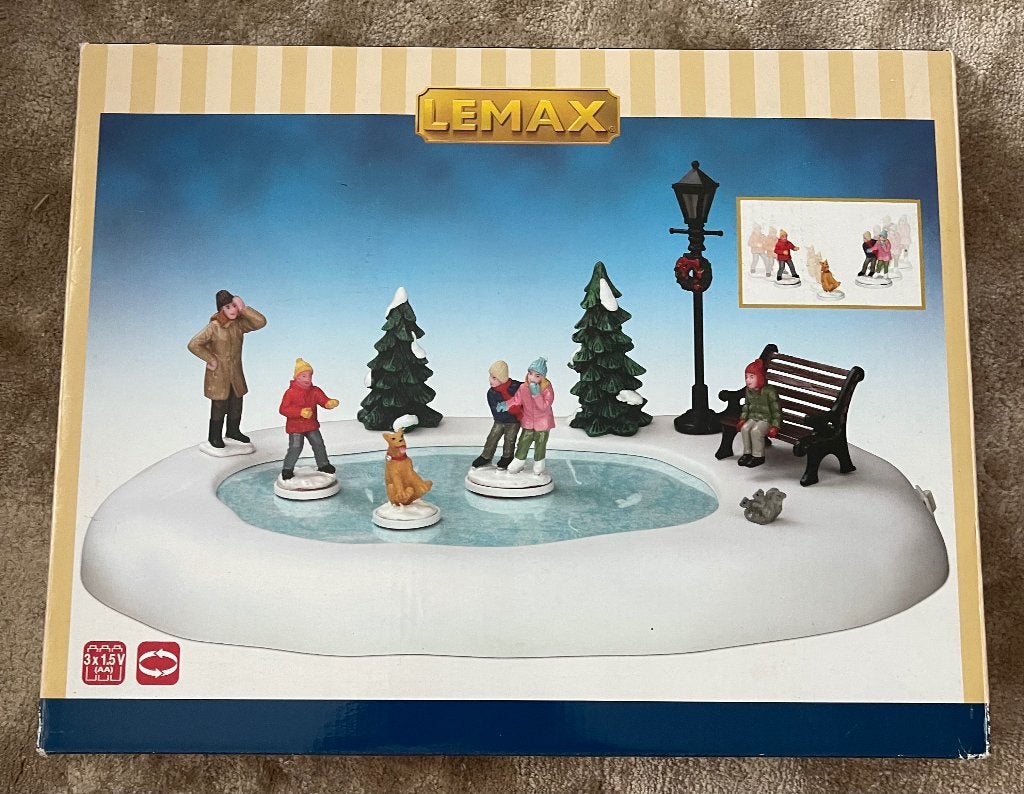 Lemax Winter Skating – Bewegende Schaatsbaan – €15, Diversen, Ophalen