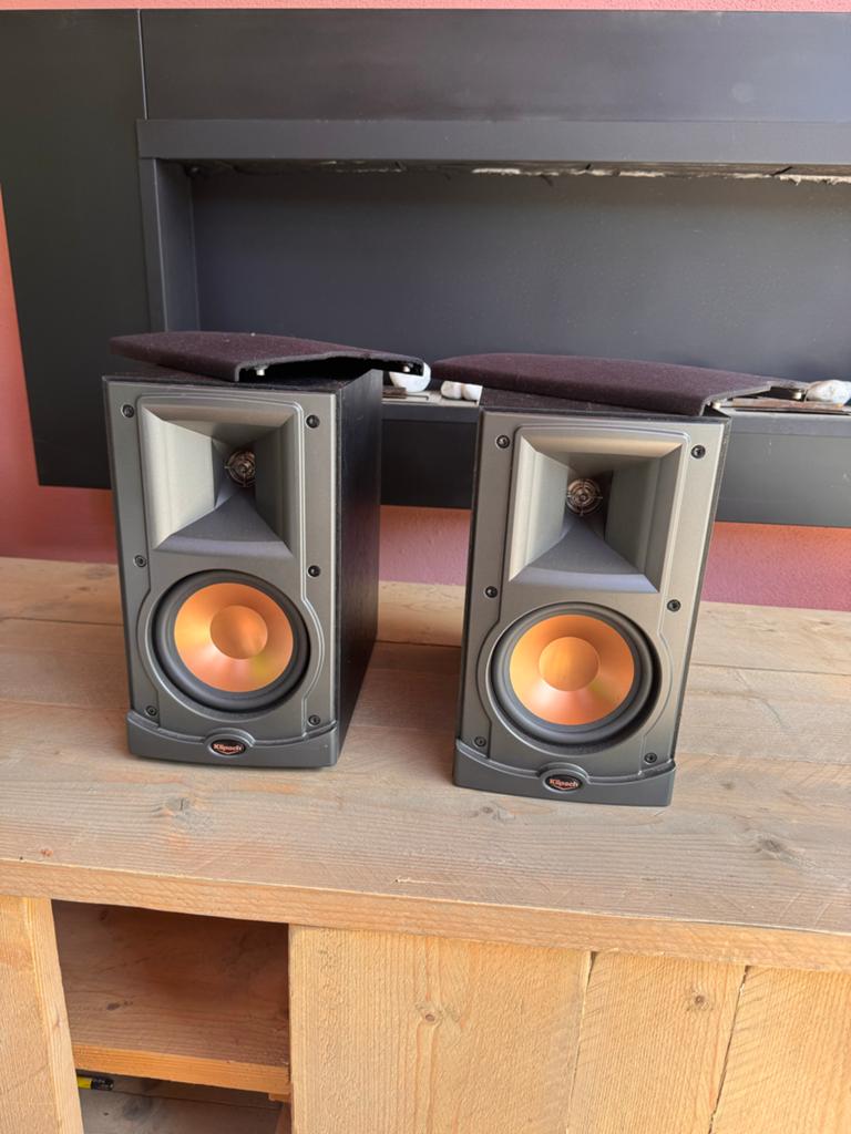 Klipsch RB51 boekenplank speakers (set), Gebruikt, 60 tot 120 watt, Front, Rear of Stereo speakers, Ophalen