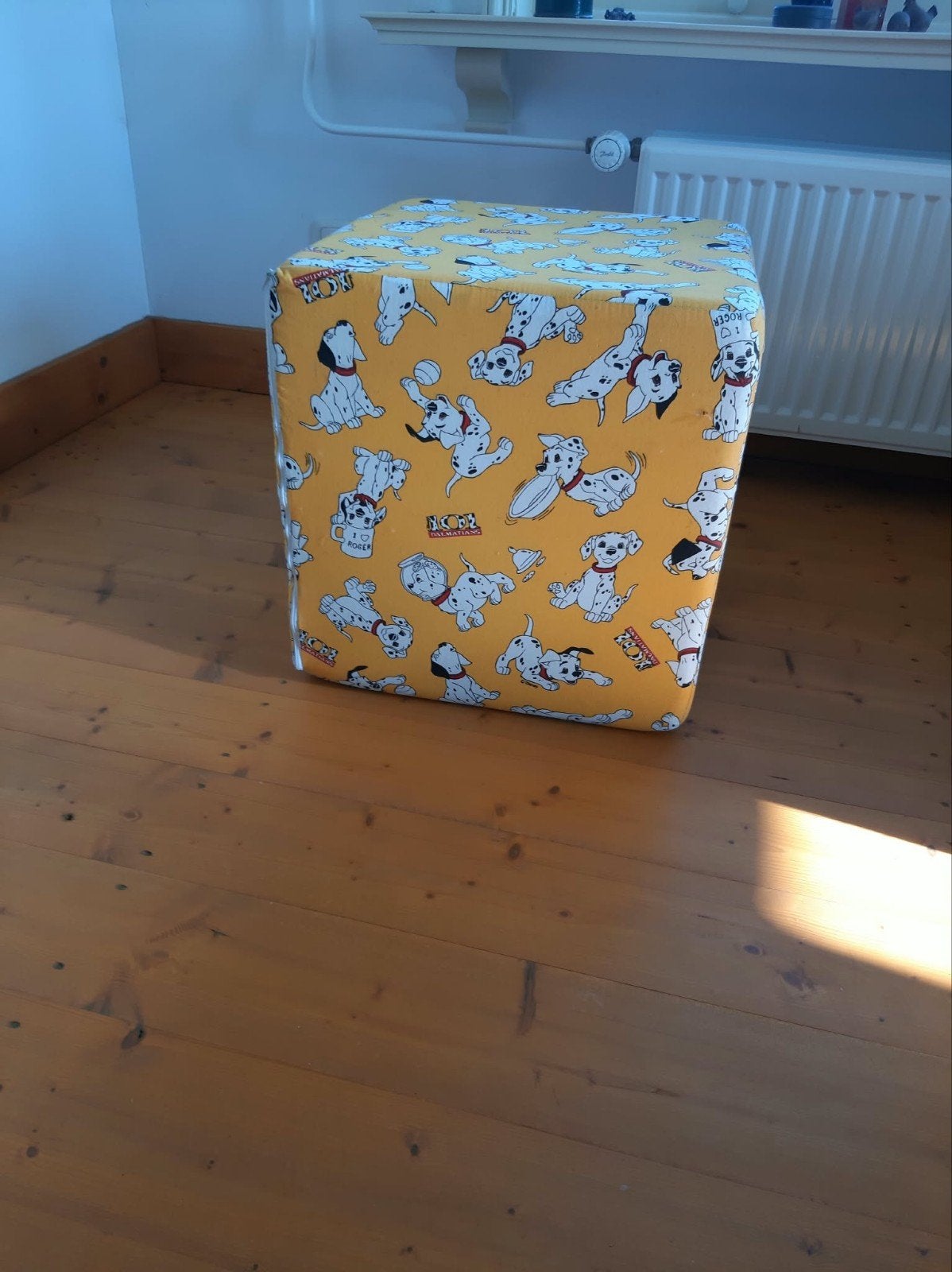 Vintage Disney 101 Dalmatiërs Poef - Geel, Vintage, Gebruikt, Ophalen of Verzenden, Textiel