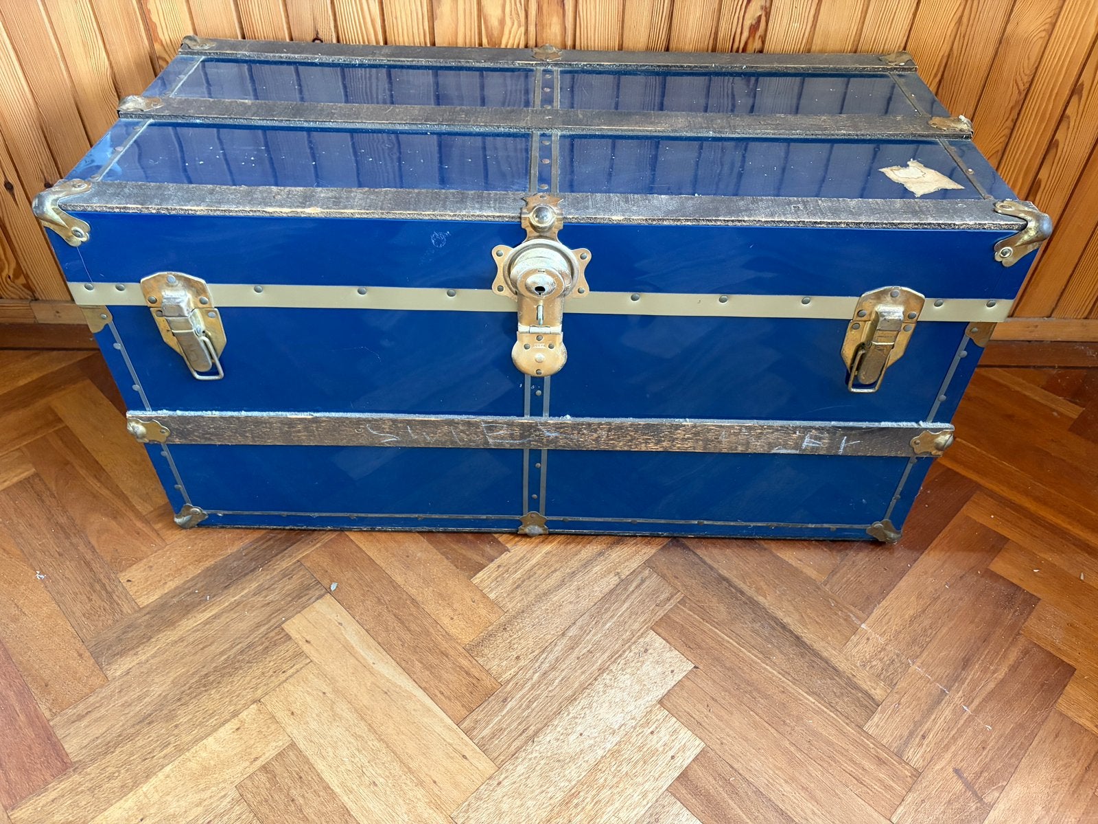 Vintage hutkoffer blauw met hout accenten, Antiek en Kunst, Ophalen