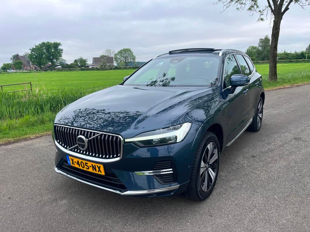 Volvo XC60 2.0 T6 Plug-in hybrid AWD Ultimate Bright, pano., Gebruikt, Euro 6, 4 cilinders, 1969 cc