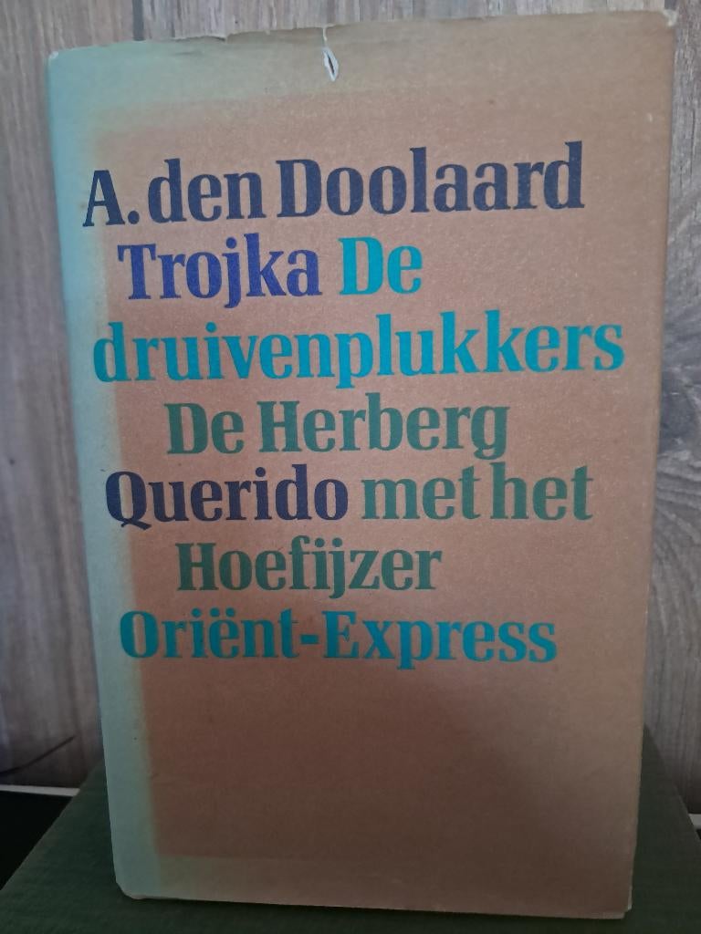 A. den Doolaard - Omnibus | 3 Romans in Luxe Linnen Band, Boeken, Romans, Gelezen, Nederland, Ophalen of Verzenden