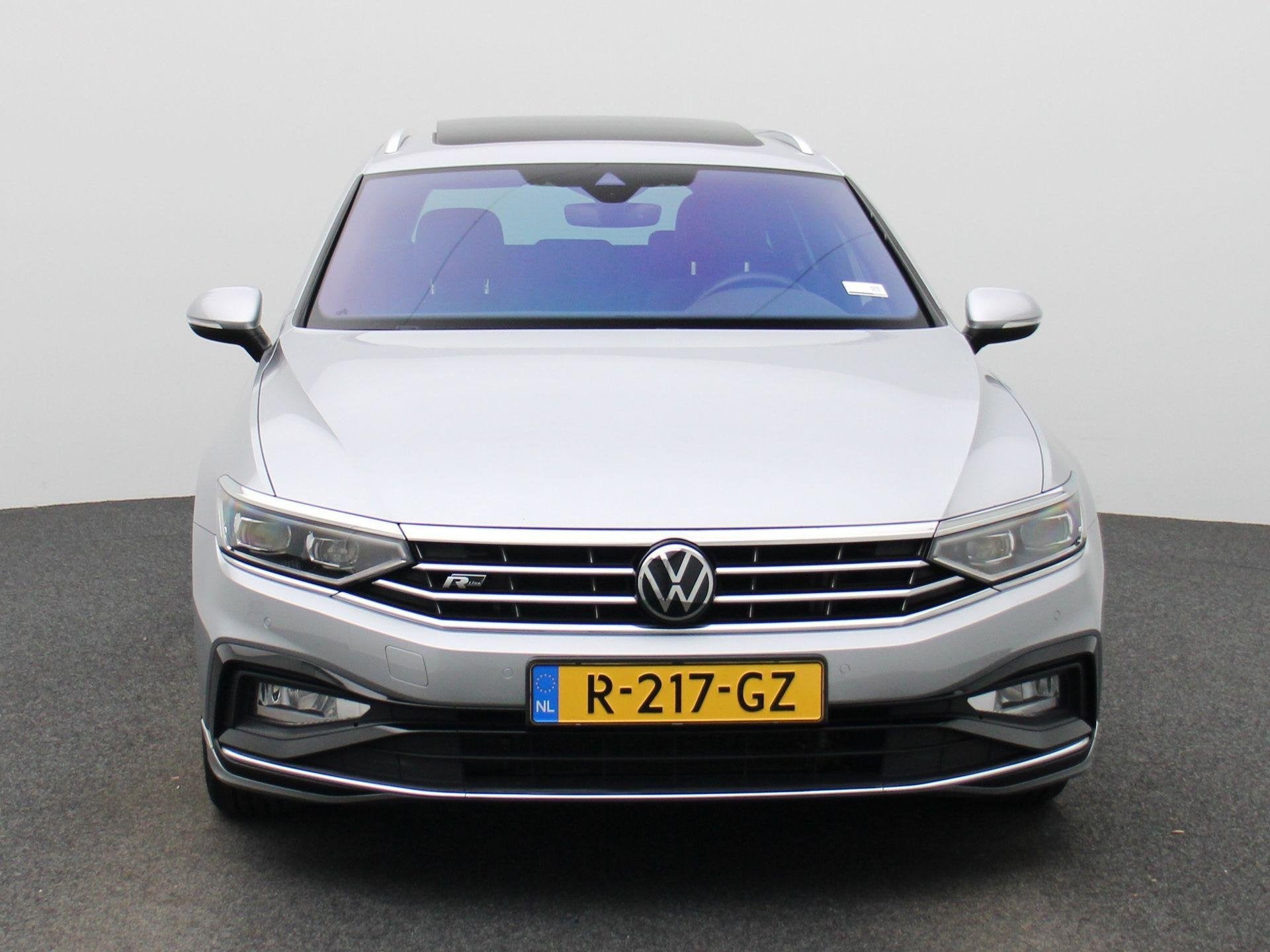 Volkswagen Passat Variant 1.5 TSI R-Line Business + | Wordt, 12 maanden, 730 kg, 4 cilinders, Origineel Nederlands