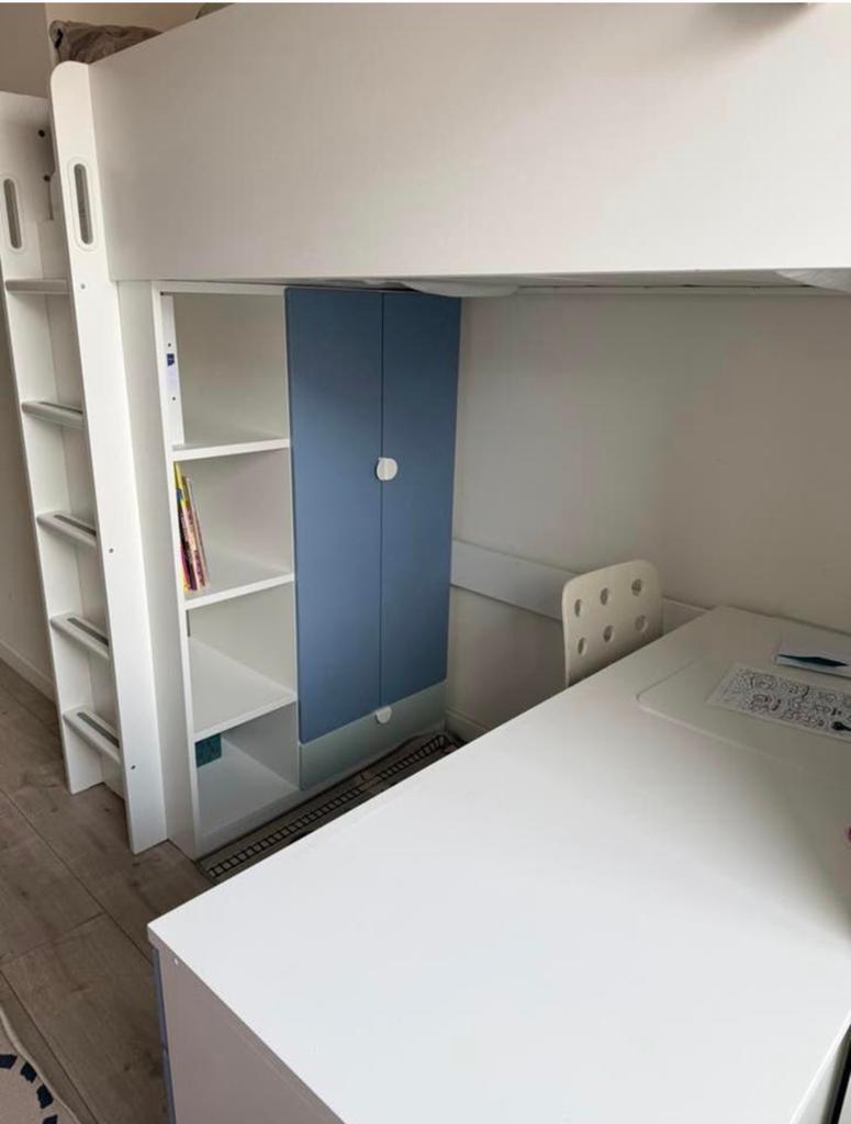 Ikea Hoogslaper bed, Kinderen en Baby's, Kinderkamer | Stapelbedden en Hoogslapers, Ophalen, Zo goed als nieuw, Hoogslaper