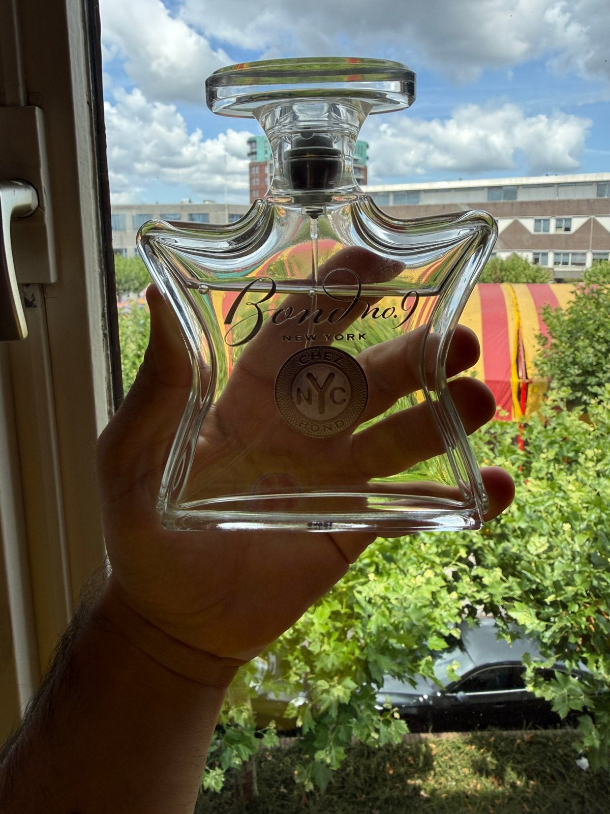 Bond no.9 chez bond, Ophalen