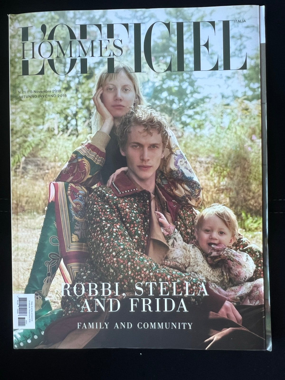 L'Officiel Hommes Italia N.21 - Robbi, Stella & Frida, Ophalen of Verzenden, Zo goed als nieuw, Overige typen