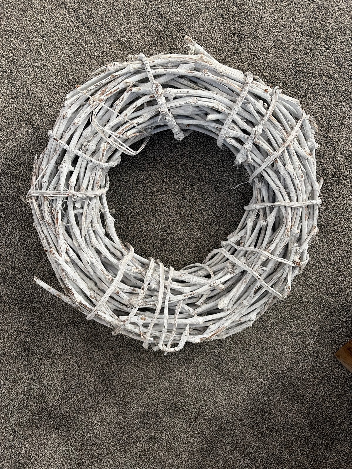 Witte Kerst Krans - Decoratieve Wilgentakken Krans, Ophalen, Zo goed als nieuw, Krans, Natuurlijk materiaal