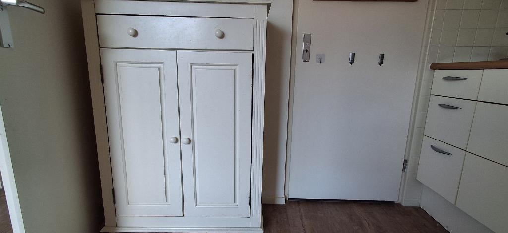 White cabinet / dressoir – cheap – must go, Ophalen, Gebruikt, Met deur(en), 50 tot 100 cm