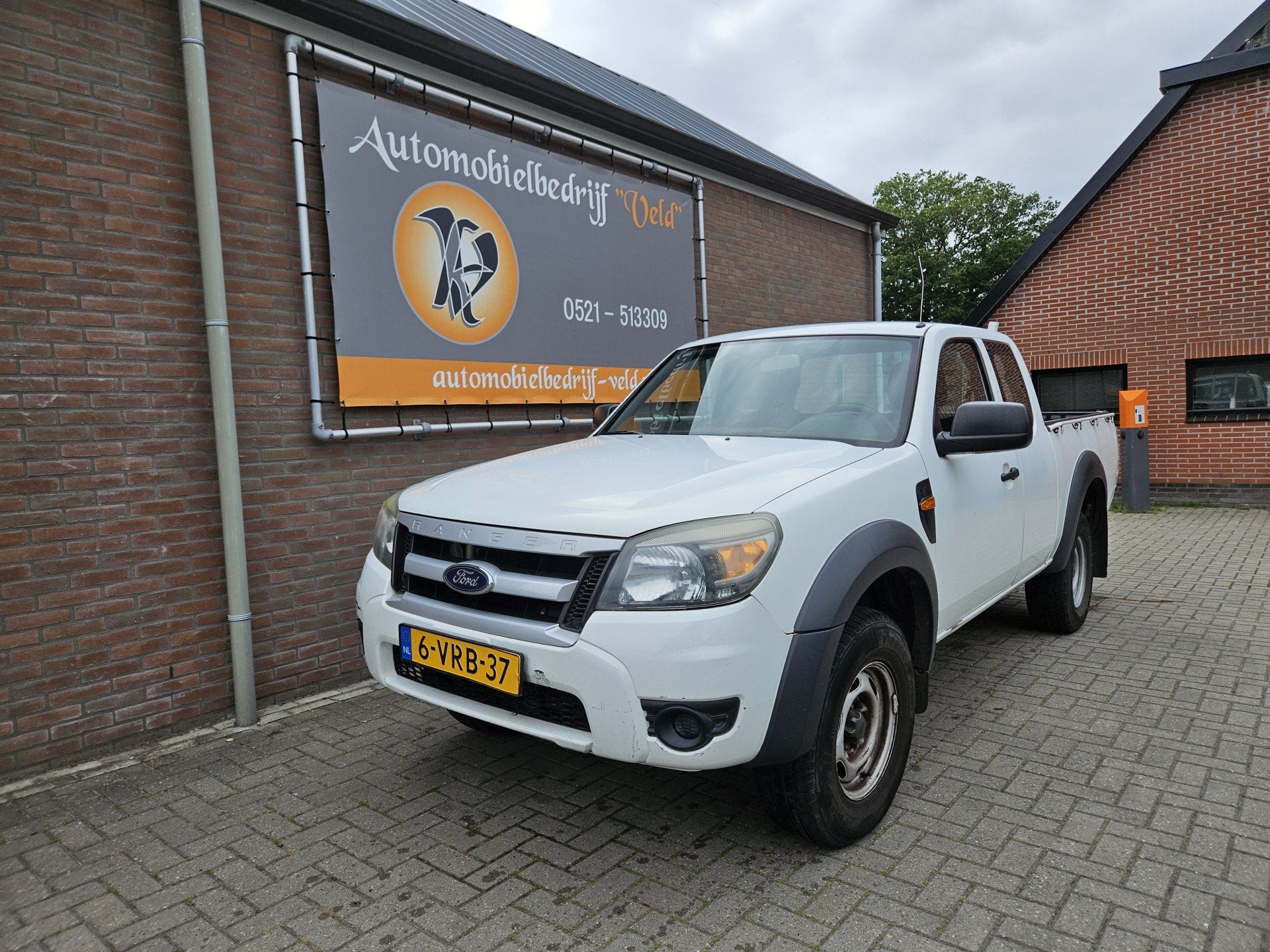 Ford Ranger 2.5 TDCI Ambiente Super Cab (bj 2011), Euro 5, Stof, Gebruikt, Zwart