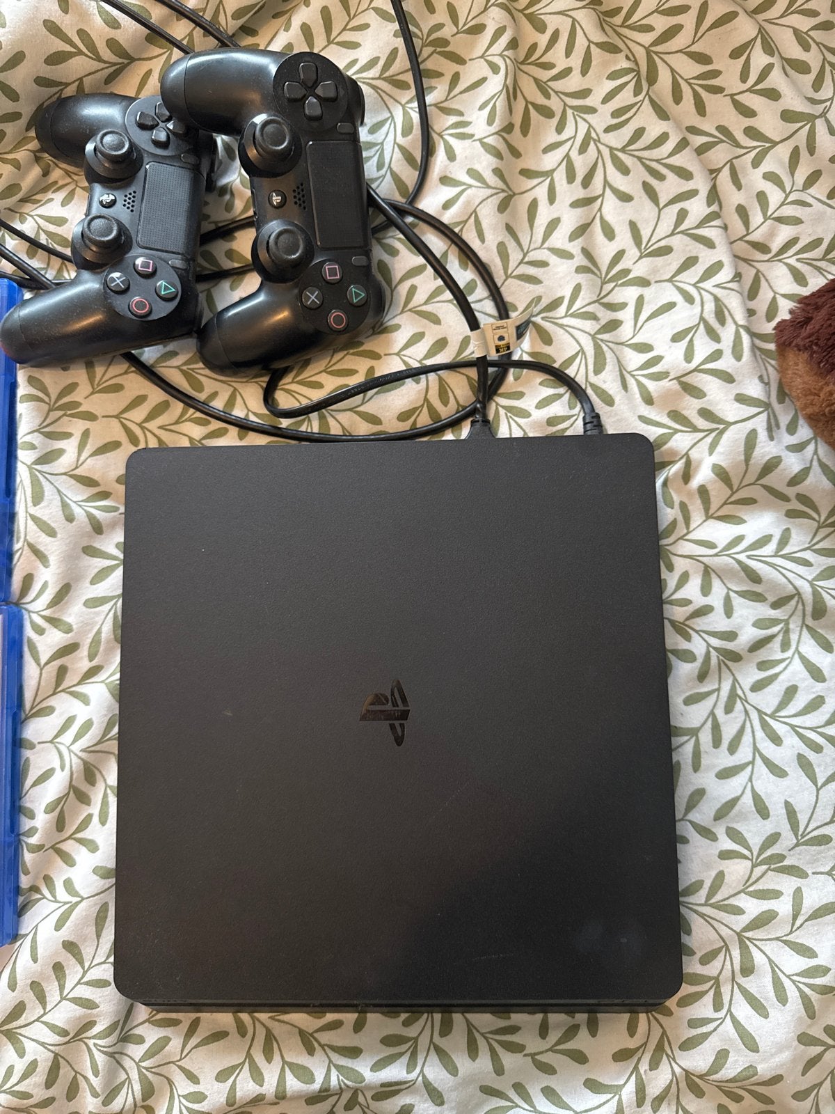 PlayStation 4 Slim 500GB met 2 controllers en 5 games, Met 2 controllers, Ophalen of Verzenden, Slim, 500 GB