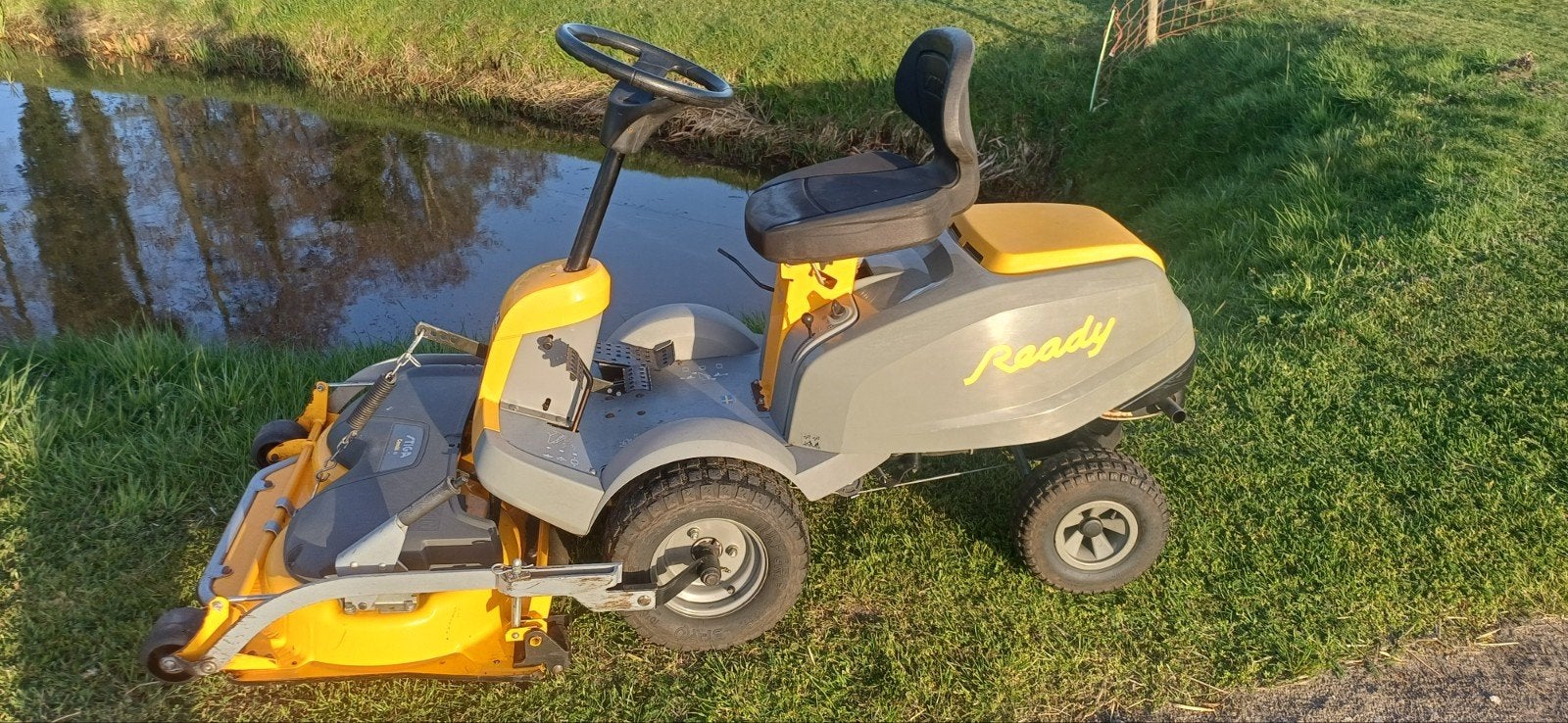 stiga ready met hard maaidek, Tuin en Terras, Zitmaaiers, Ophalen