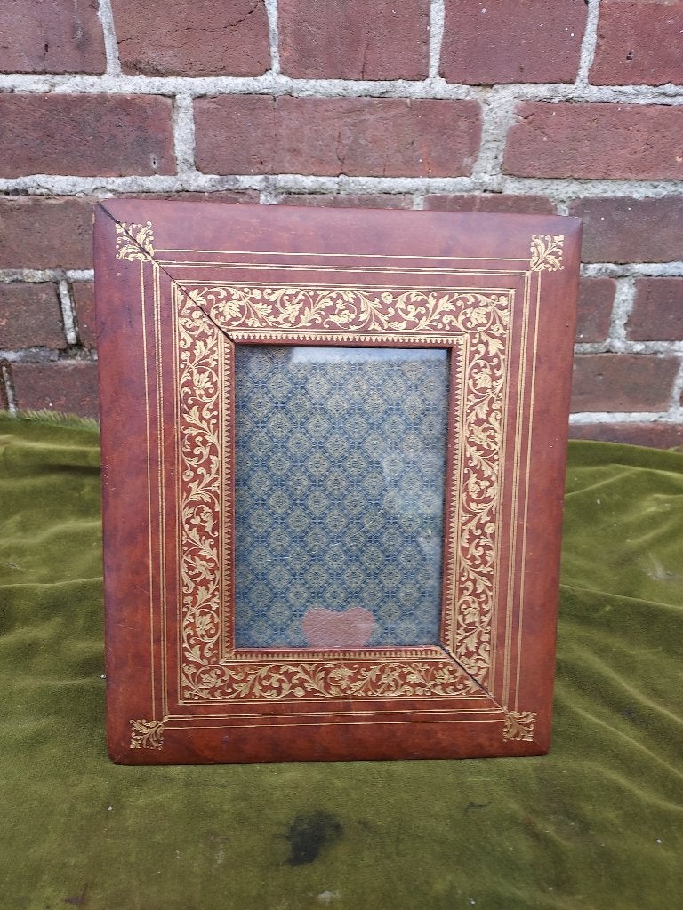 Vintage bruin lederen fotolijst met goud opdruk., Antiek en Kunst, Verzenden
