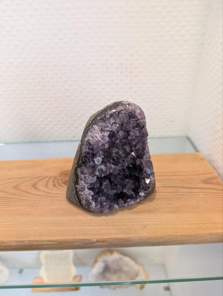 Prachtige Amethist Geode - Diep Paars & Natuurlijk, Ophalen of Verzenden, Gebruikt