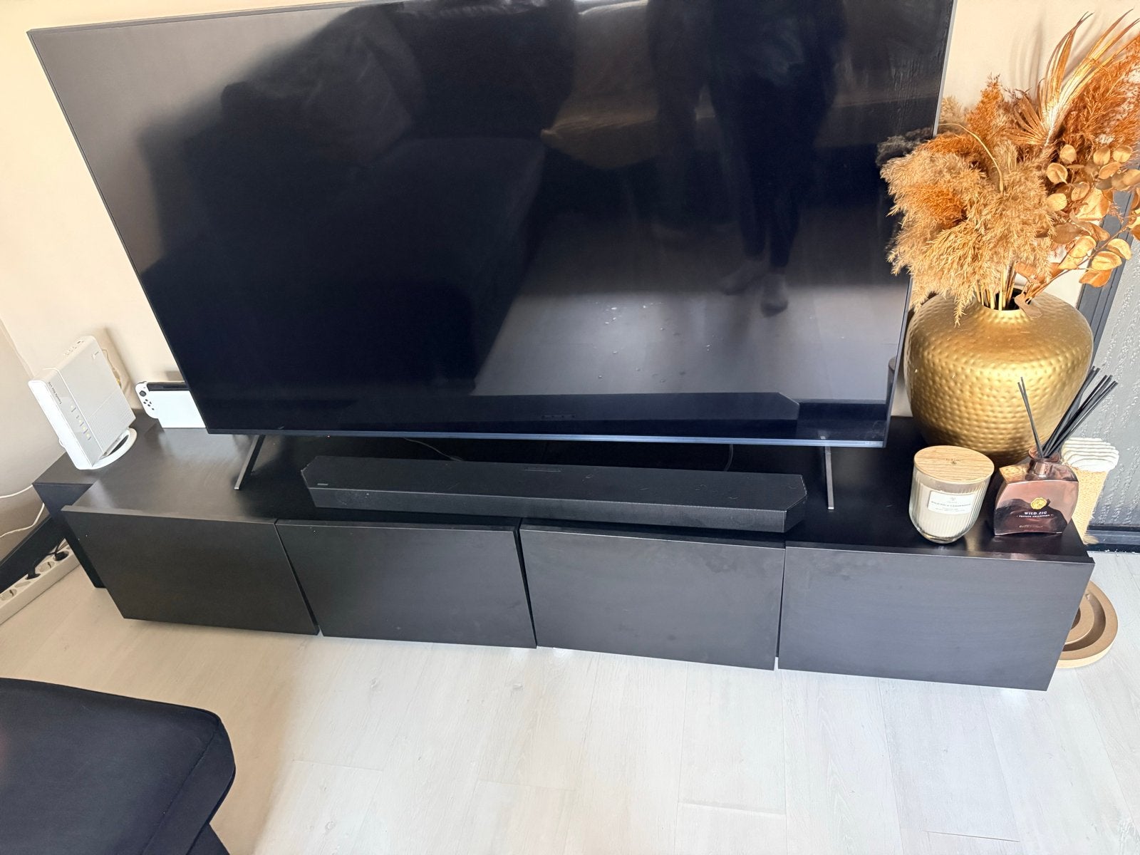TV Meubel Meubella, Ophalen, Gebruikt, 25 tot 50 cm, Minder dan 100 cm