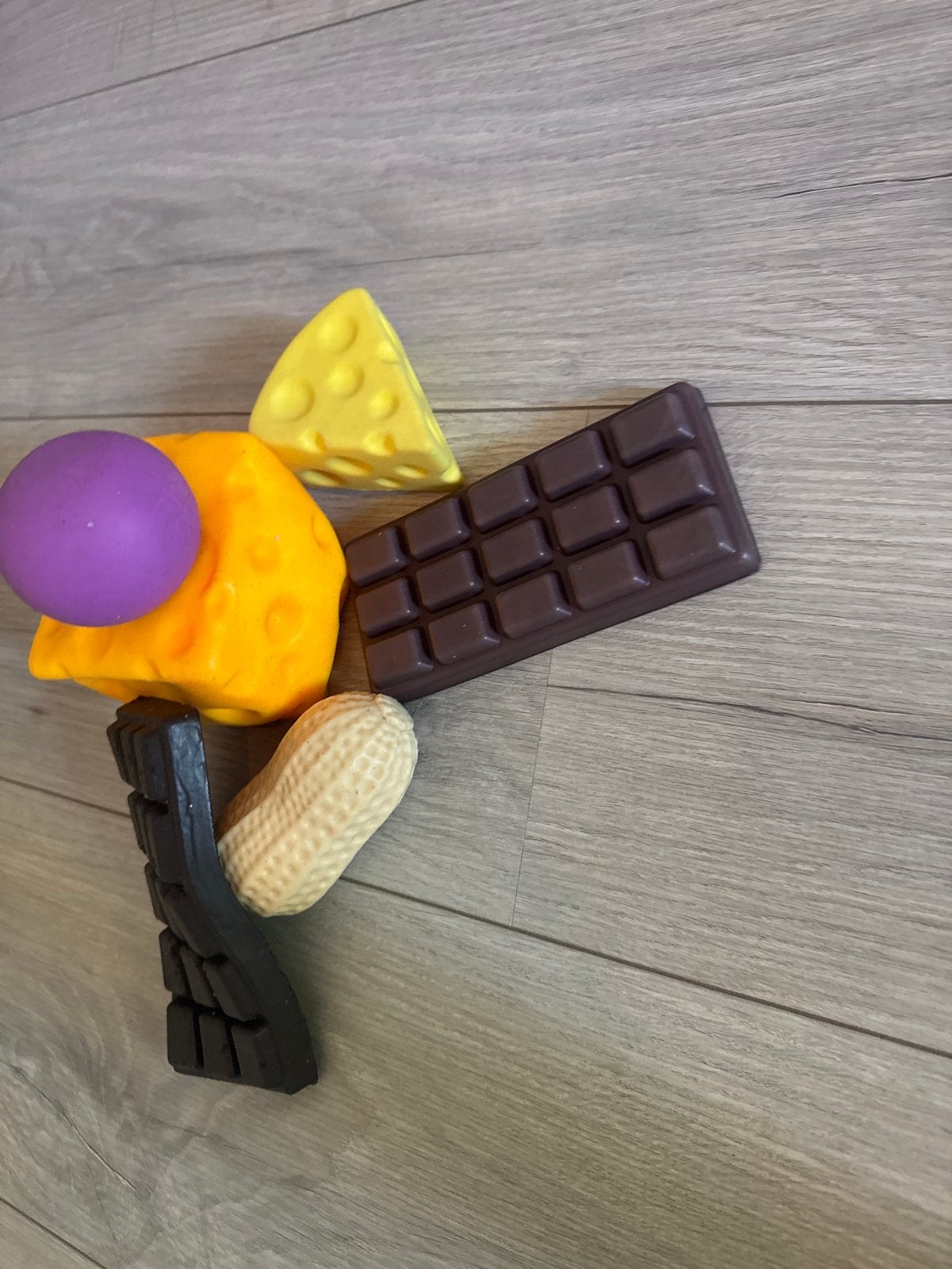 Leuke Squishy Set: Chocolade, Needoh, Pinda en Kaas, Ophalen, Gebruikt, Jongen of Meisje