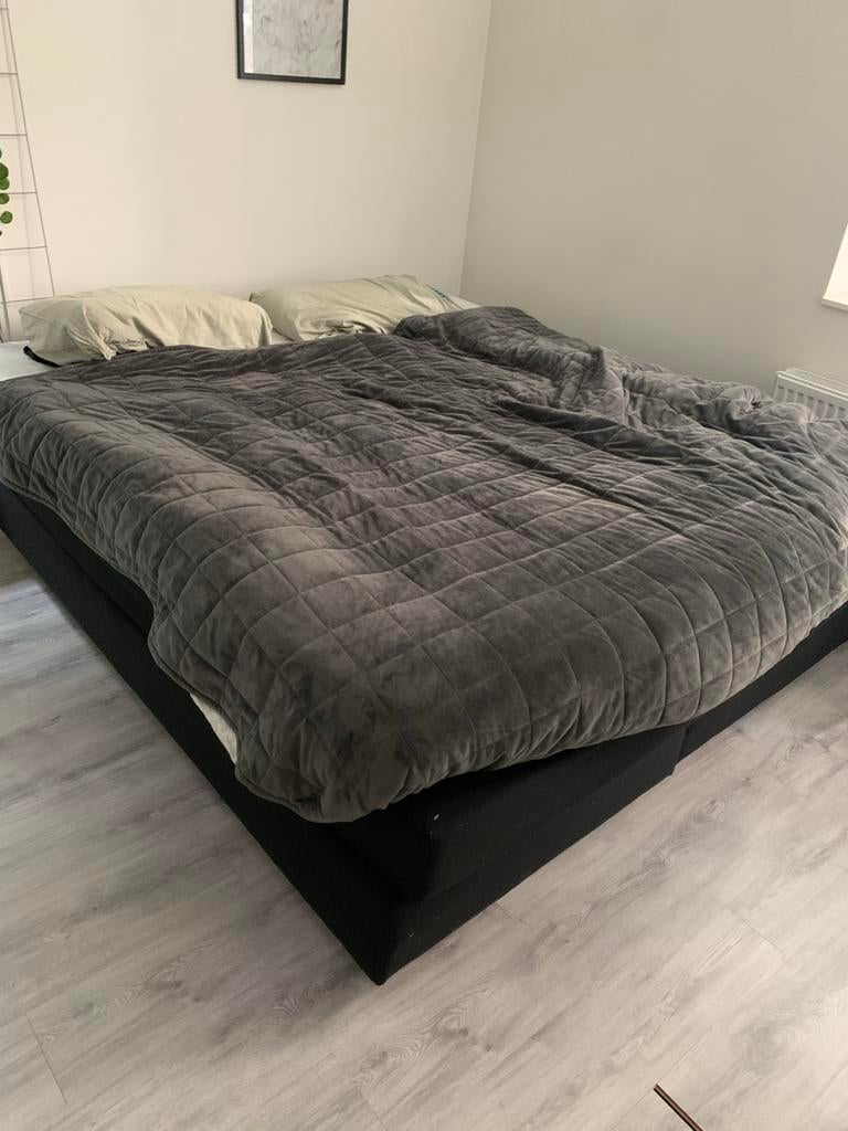 Boxspring 1.80 x 2.00, Ophalen, Gebruikt, Zwart, Tweepersoons