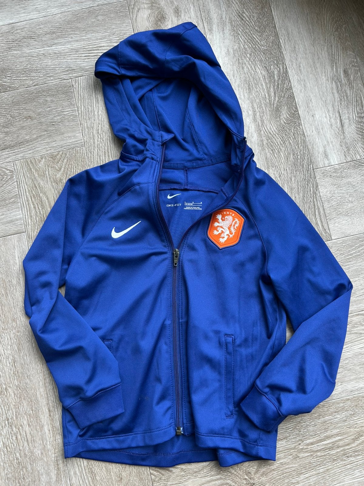 Trainingspak Nederlands Elftal 116-122 (past ook met 128), Kinderen en Baby's, Kinderkleding | Maat 122, Ophalen of Verzenden