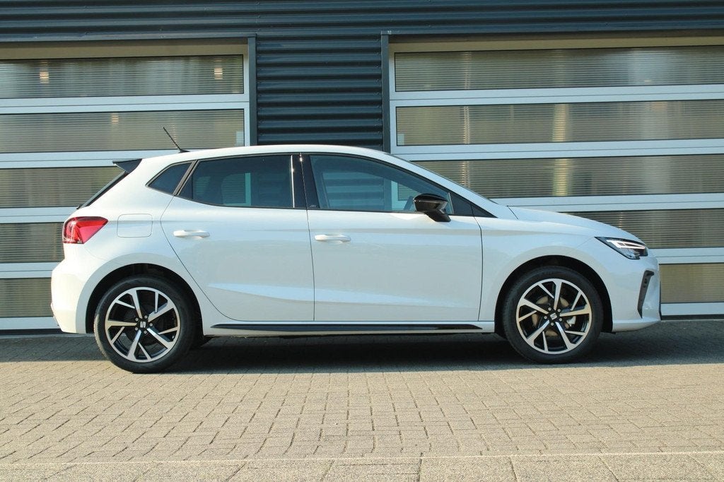 SEAT Ibiza 1.0 EcoTSI 95pk FR Business Connect | Achteruitri, Auto's, Seat, Voorwielaandrijving, 12 maanden, Stof, 95 pk