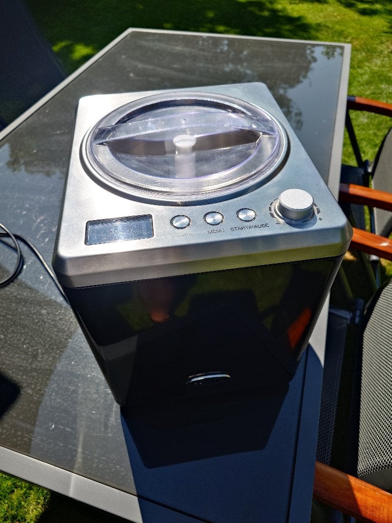 IJsmachine --- Boretti B100 zwart, Ophalen, Zo goed als nieuw, Zelfvriezend