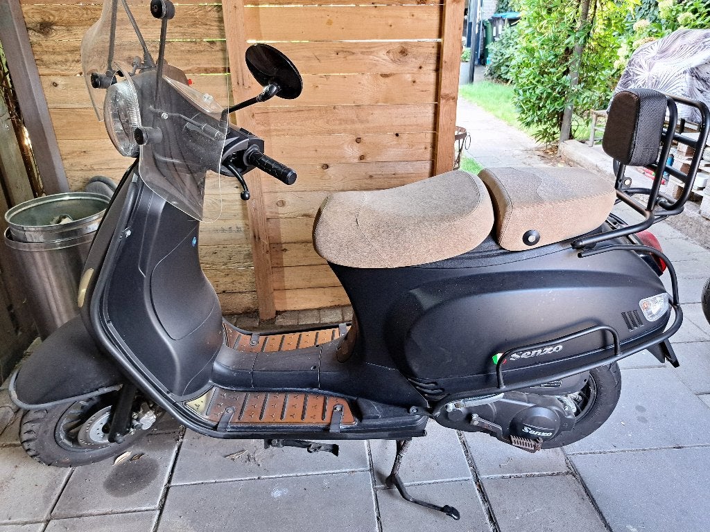 Senzo scooter, Ophalen, Zo goed als nieuw, Senzo, Benzine