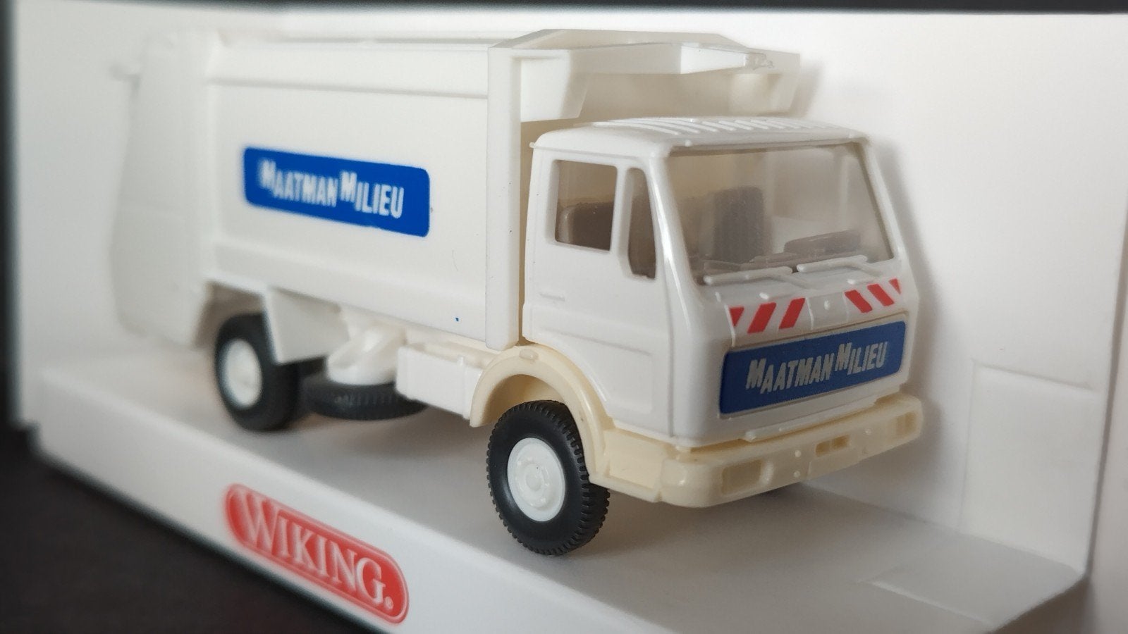 Mercedes Benz NG Maatman Milieu Vuilniswagen 1:87 Wiking Pol, Verzenden, Wiking, Nieuw, M
