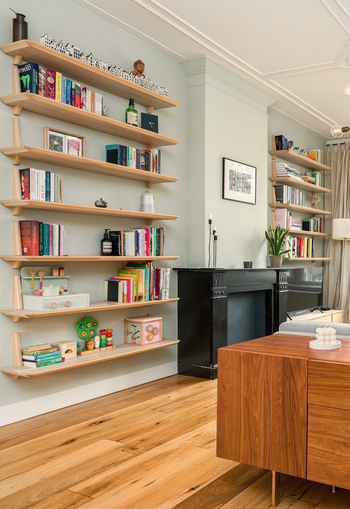 IKEA Lisabo houten wandplank (9x), Ophalen, Zo goed als nieuw