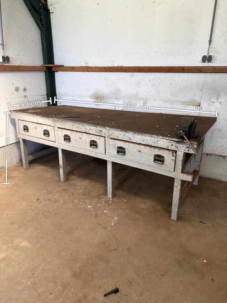 *gratis* Robuuste Werkbank met Bankschroef en Lades, Doe-het-zelf en Verbouw, Werkbanken, Ophalen, Gebruikt, 170 cm of meer, Bankschroef