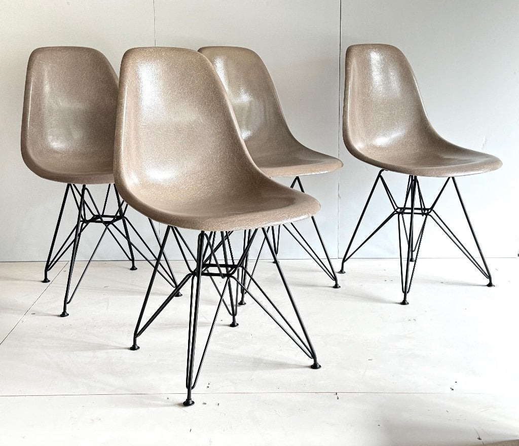 4x vintage Eames Herman Miller design kuipstoelen fiberglass, Overige materialen, Gebruikt, Overige kleuren, Ophalen of Verzenden