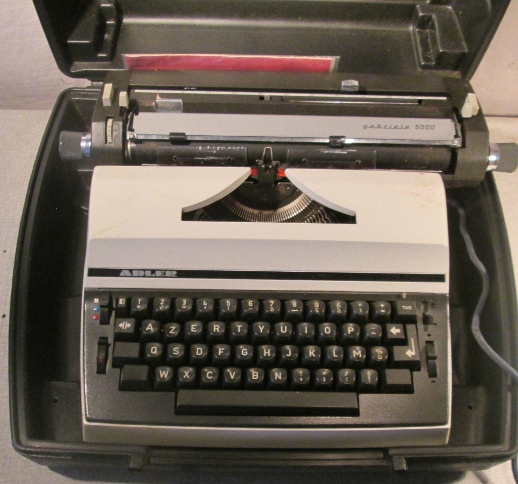 Prima Retro Electronische Typemachine - Adler, Diversen, Typemachines, Ophalen of Verzenden, Zo goed als nieuw