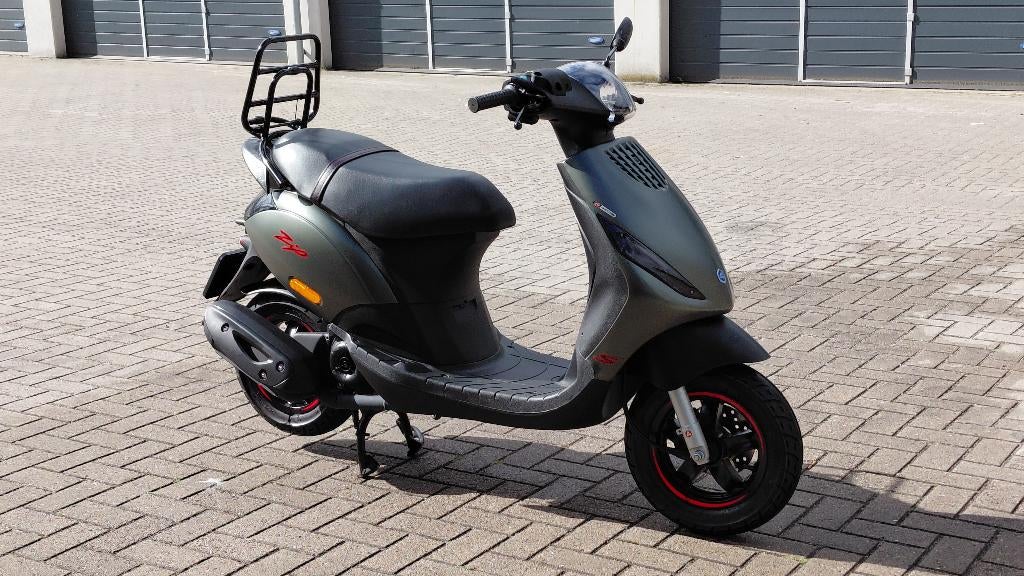 Piaggio Zip S 4T 2023 45KM Mat Groen, Fietsen en Brommers, Scooters | Piaggio, Ophalen, Maximaal 45 km/u, Zip, 49 cc