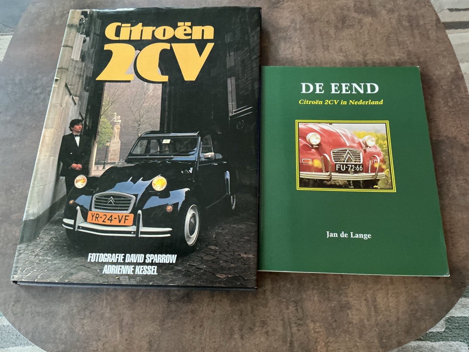Citroën 2CV Boeken: De Lelijke Eend Collectie, Ophalen of Verzenden, Gelezen, Citroën
