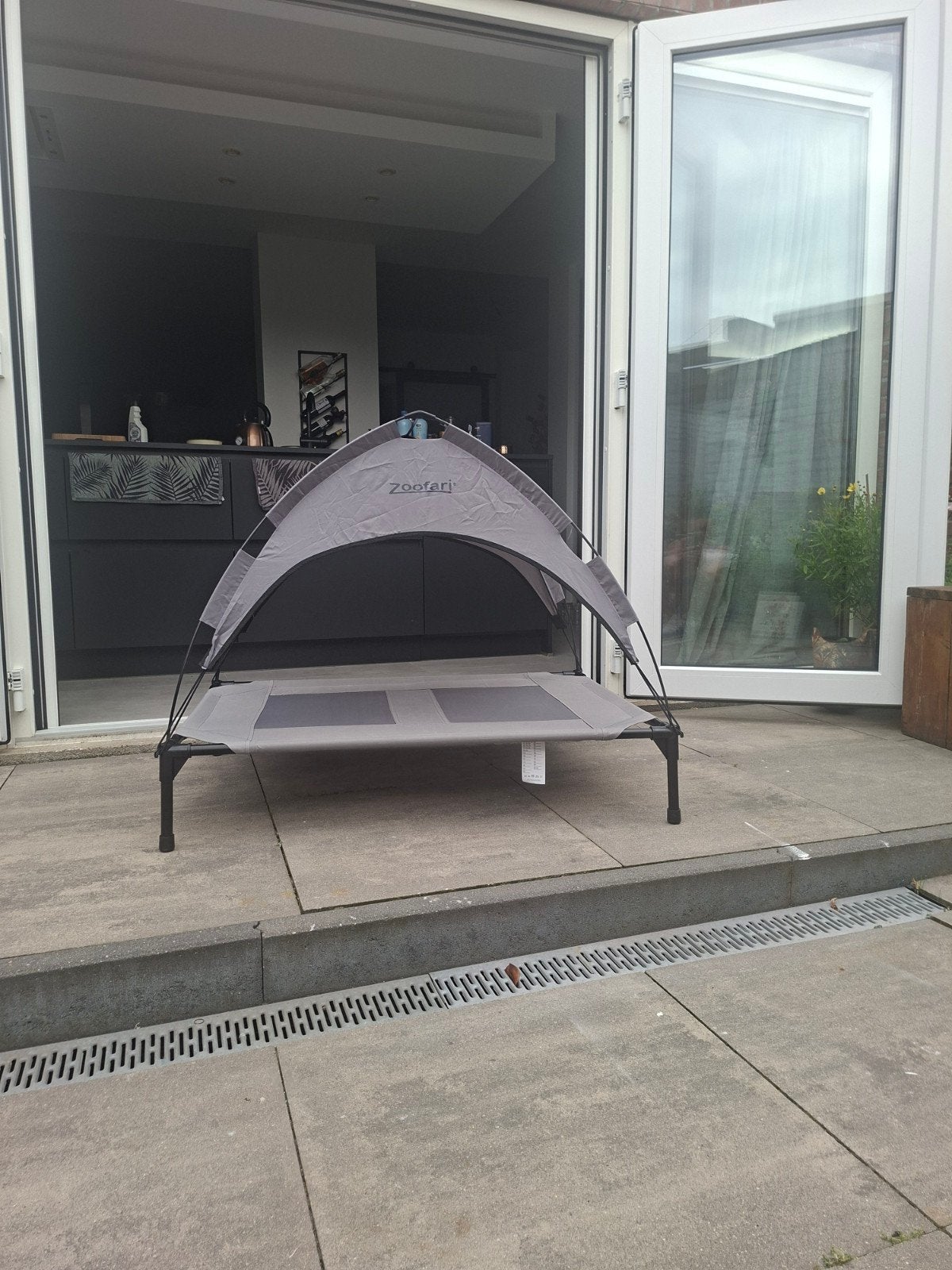 Hondenbed met zonnescherm, Dieren en Toebehoren, Ophalen