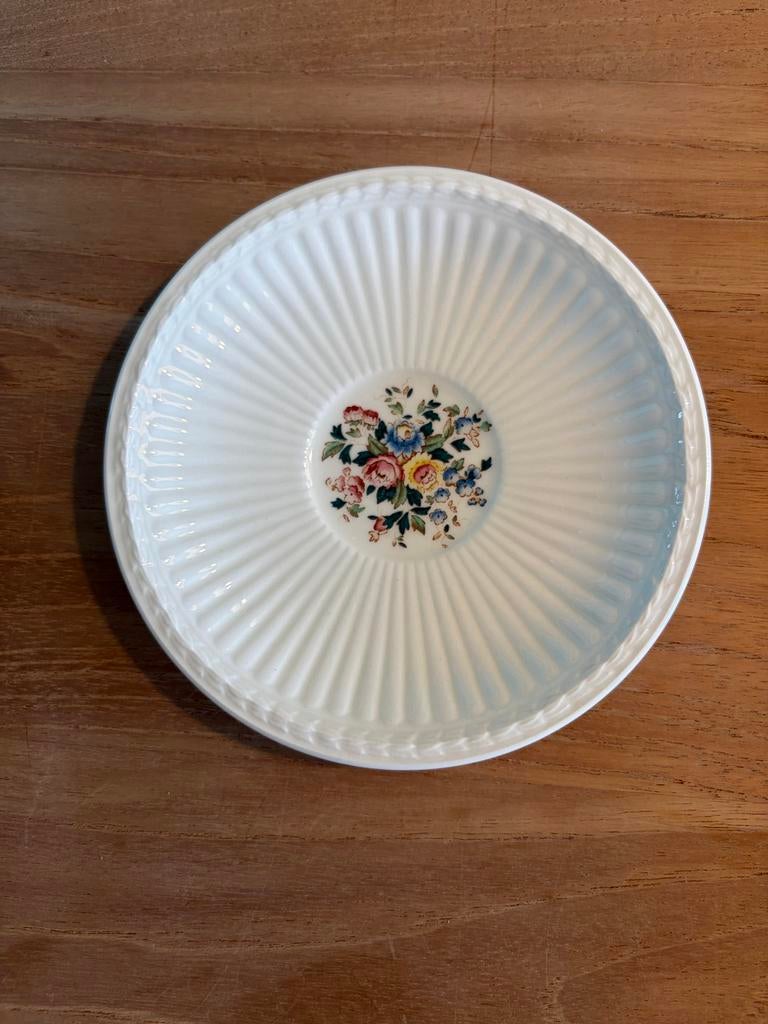 3x Wedgewood Conway schoteltjes 13 cm, Ophalen of Verzenden, Zo goed als nieuw, Wedgwood, Kop(pen) en/of Schotel(s)