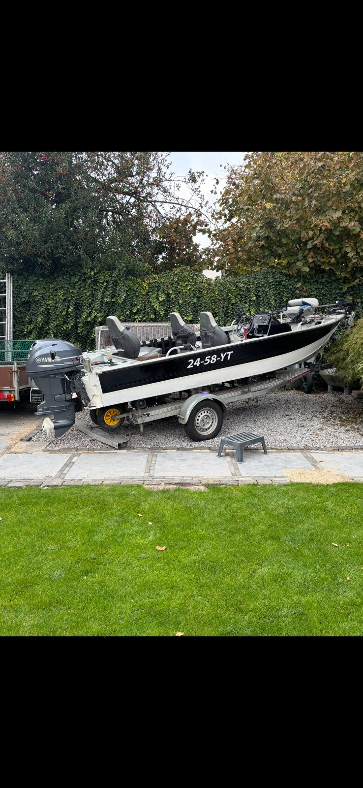 !!! Aluminium Roofvisboot met 40pk yamaha (2015) bomvol !!!, Ophalen, Zo goed als nieuw